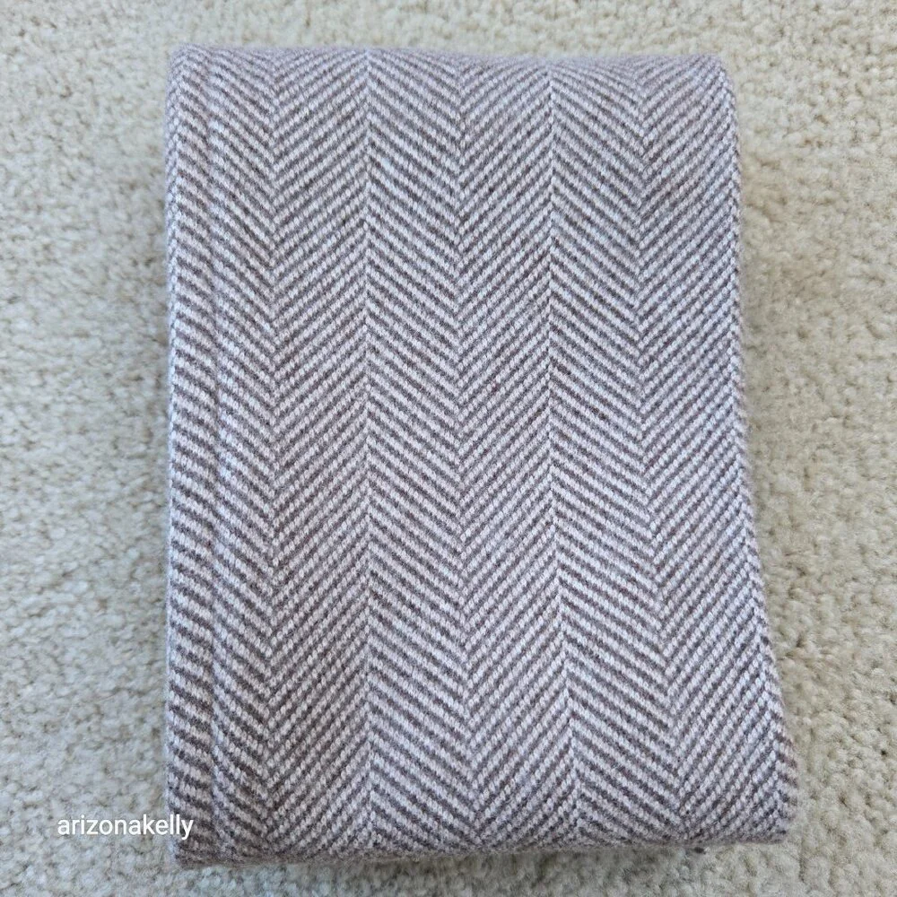 NWOT Tan Wool Herringbone Tailored/Structured Scarf Menswear Haberdashery